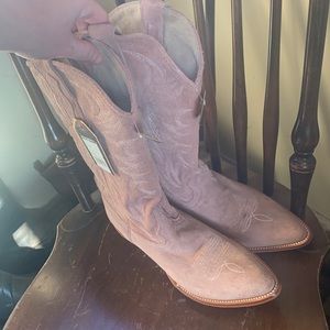 Brand new never worn, pink cowgirl boots